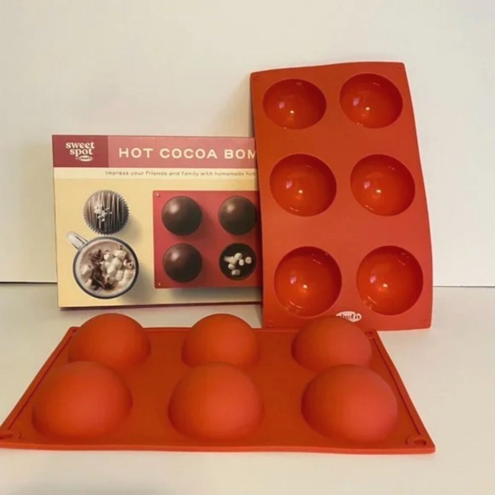2 Hot Cocoa Bomb Mold - Sweet Spot by Chef'n - Never Used